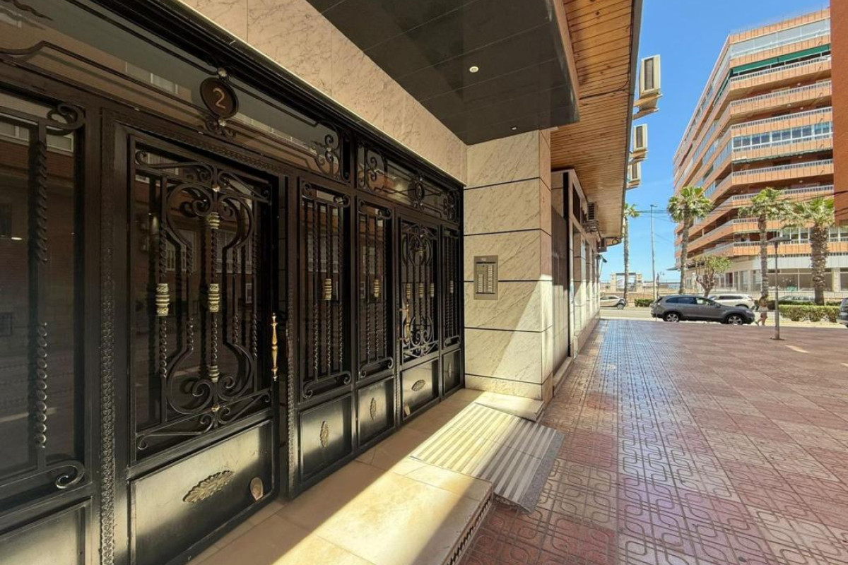 Herverkoop - Appartement  - Torrevieja - torrevieja
