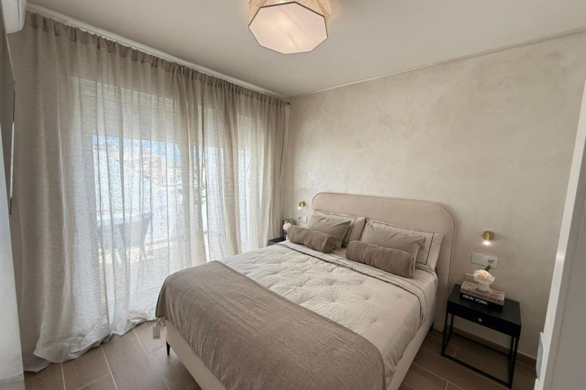 Resale - Apartment  - Torrevieja - torrevieja