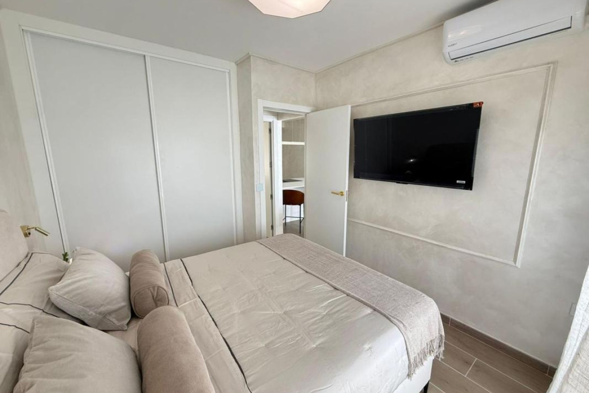 Resale - Apartment  - Torrevieja - torrevieja
