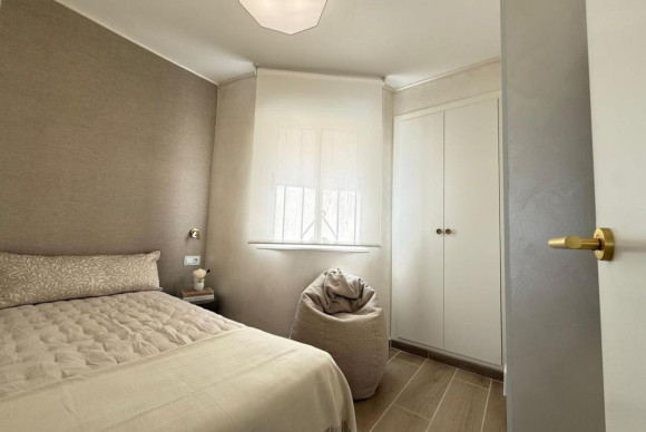 Resale - Apartment  - Torrevieja - torrevieja