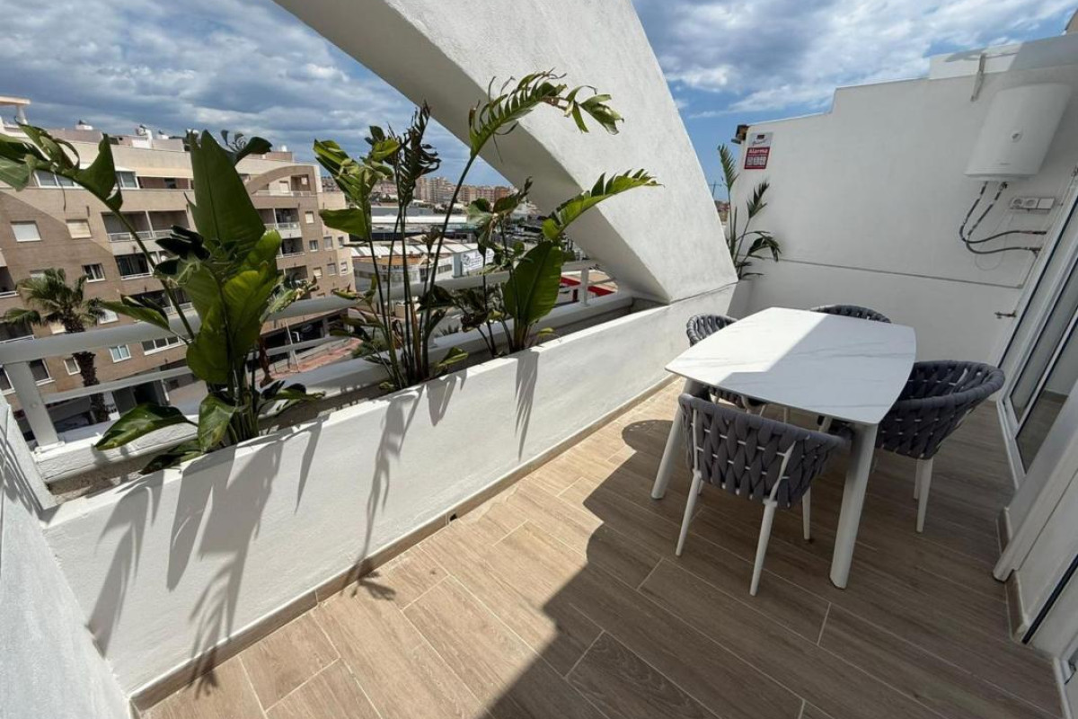 Resale - Apartment  - Torrevieja - torrevieja