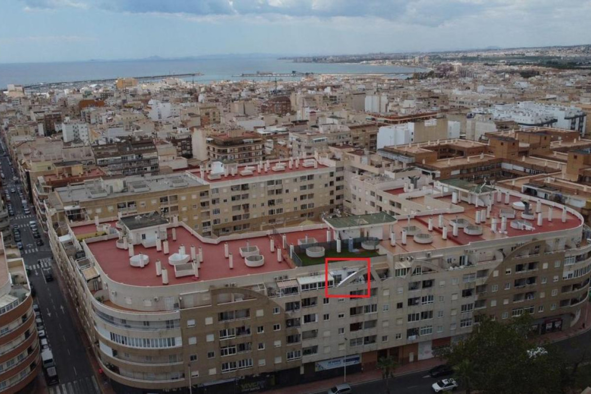 Resale - Apartment  - Torrevieja - torrevieja