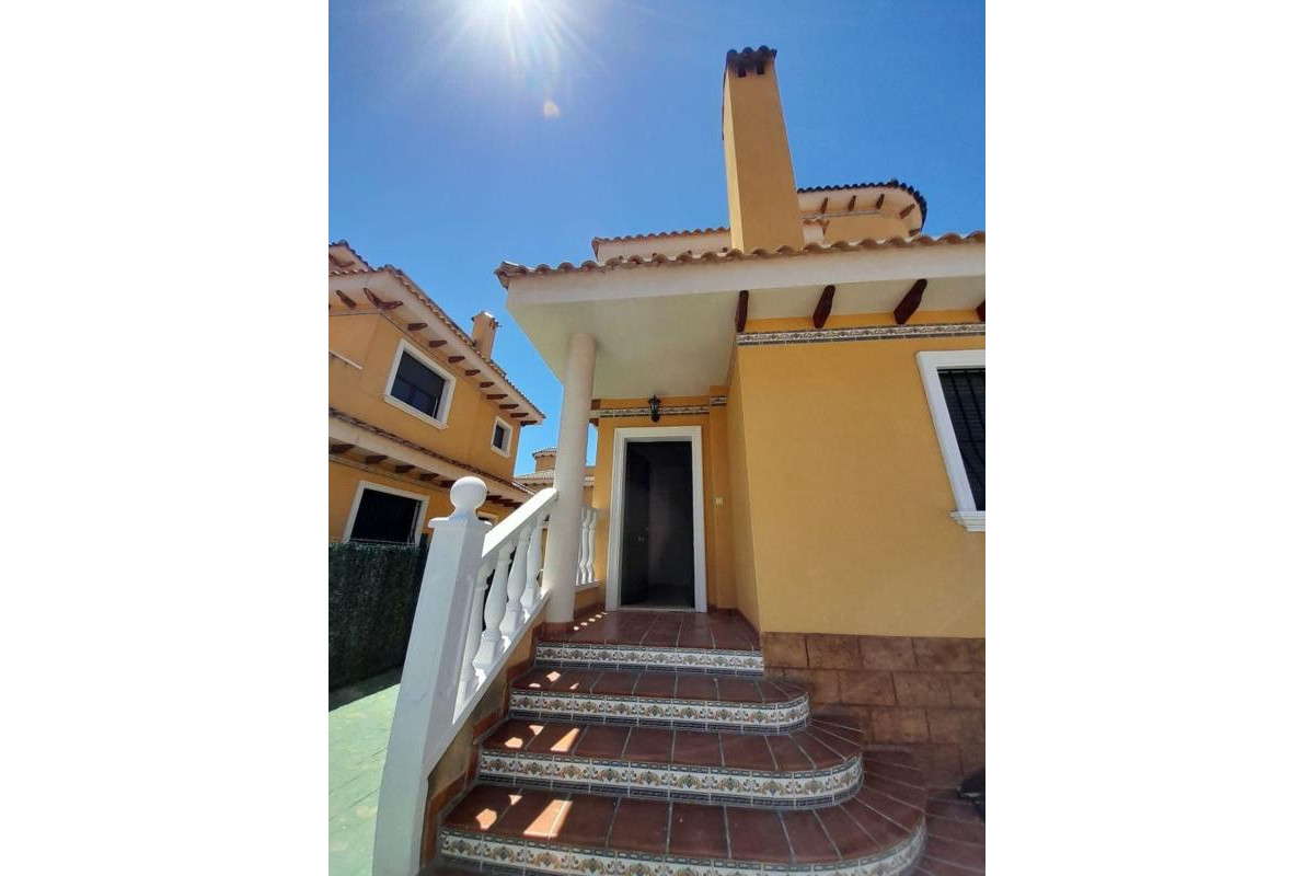 Resale - Villa - Rojales