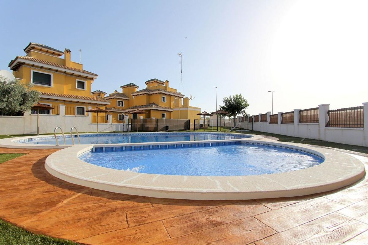 Resale - Villa - Rojales