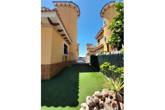 Resale - Villa - Rojales
