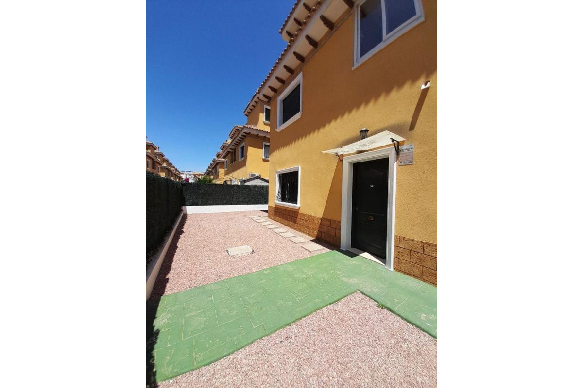 Resale - Villa - Rojales
