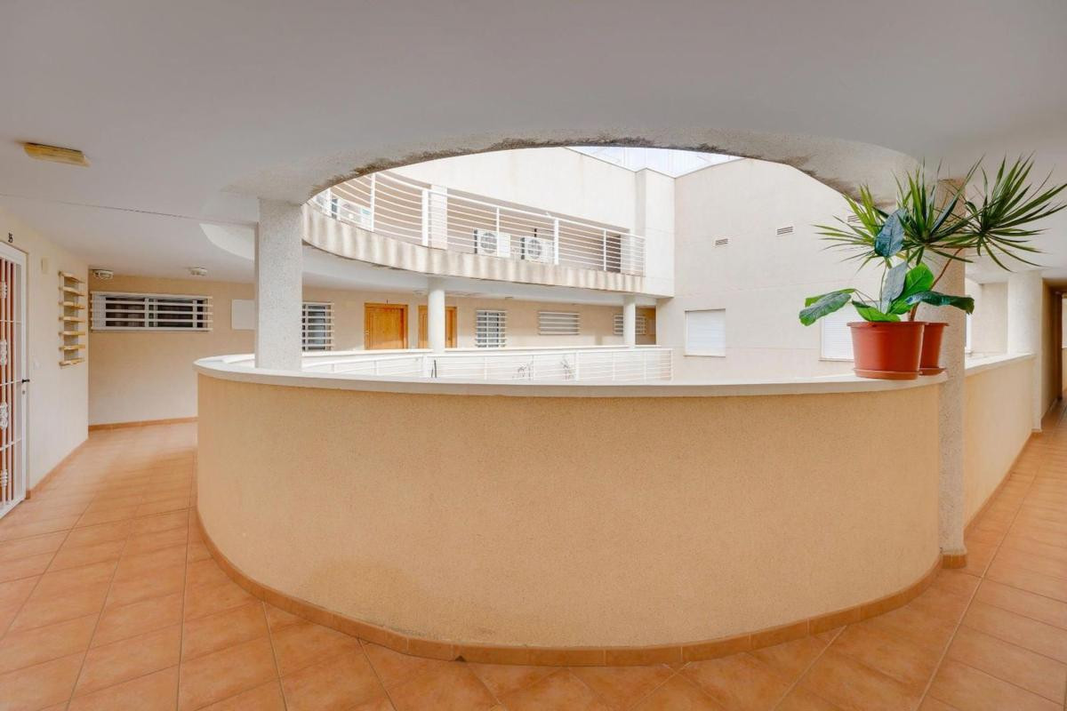 Resale - Apartment  - Torrevieja - torrevieja