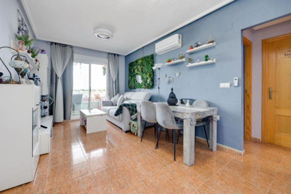 Resale - Apartment  - Torrevieja - torrevieja