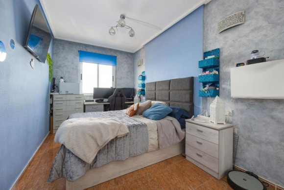 Resale - Apartment  - Torrevieja - torrevieja
