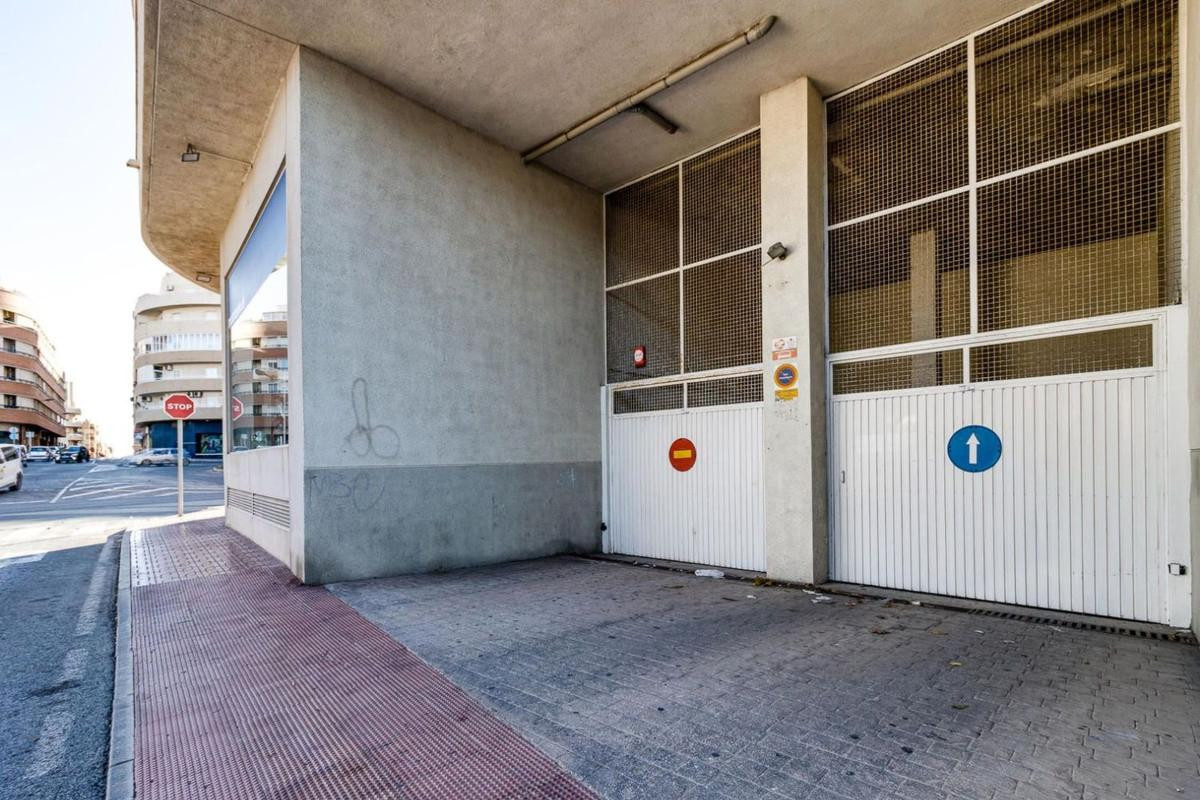 Resale - Apartment  - Torrevieja - torrevieja
