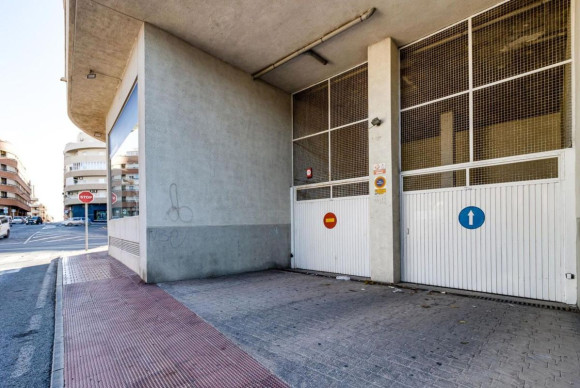 Resale - Apartment  - Torrevieja - torrevieja