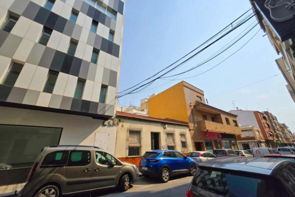 Resale - Villa - Torrevieja - torrevieja