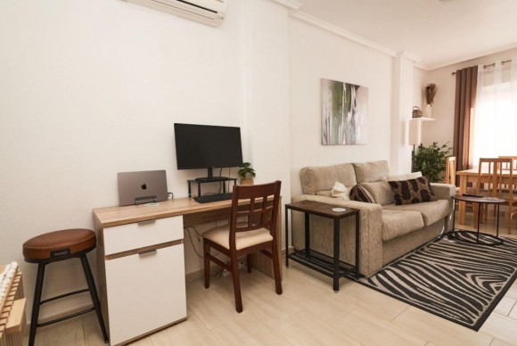 Resale - Apartment  - Torrevieja - torrevieja