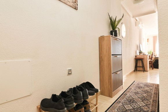 Resale - Apartment  - Torrevieja - torrevieja