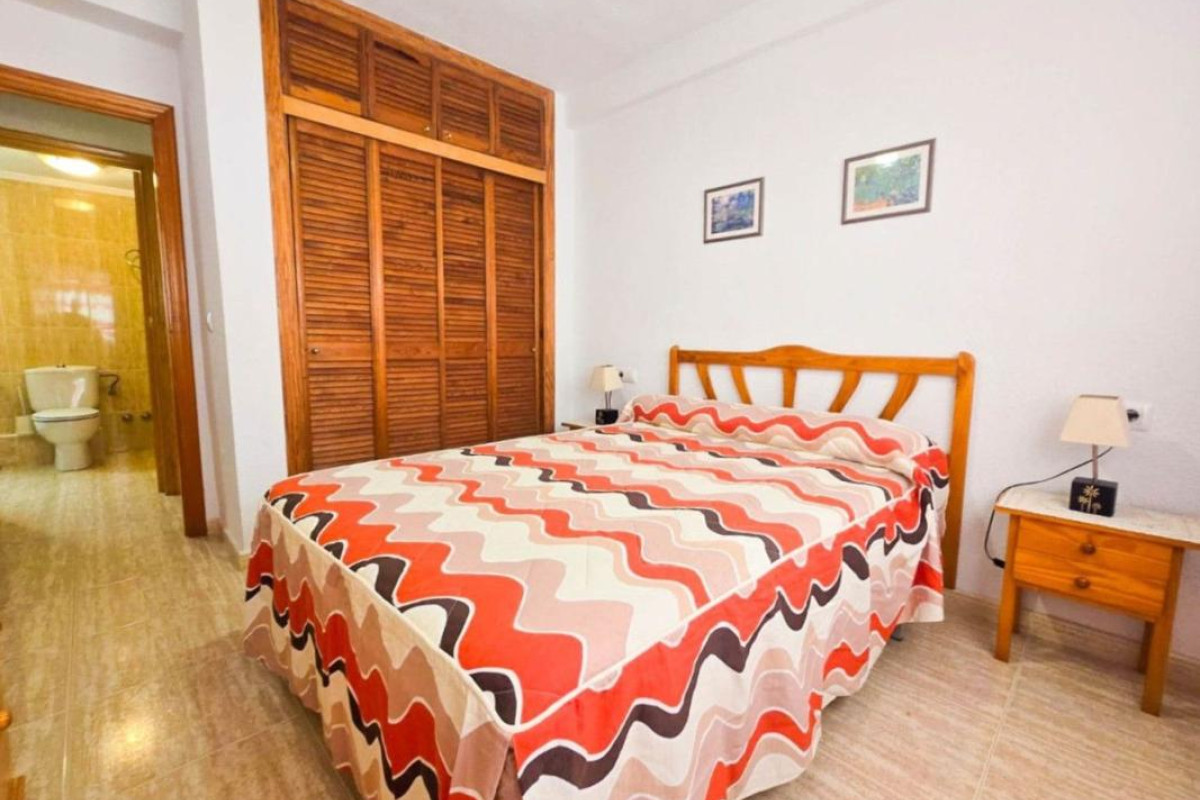 Resale - Apartment  - Torrevieja - torrevieja