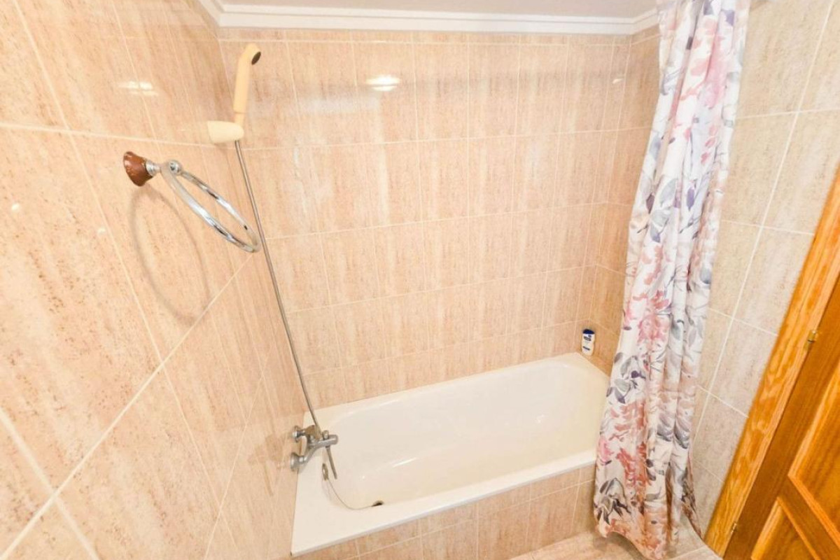 Resale - Apartment  - Torrevieja - torrevieja