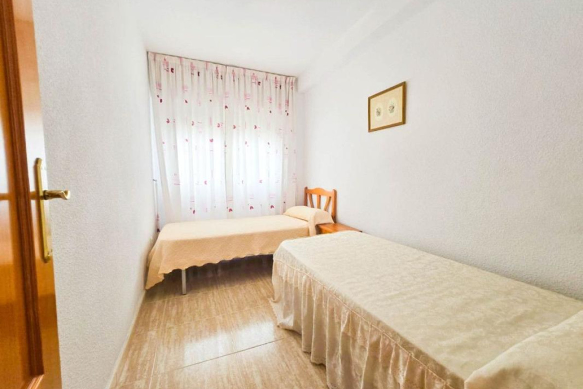 Resale - Apartment  - Torrevieja - torrevieja