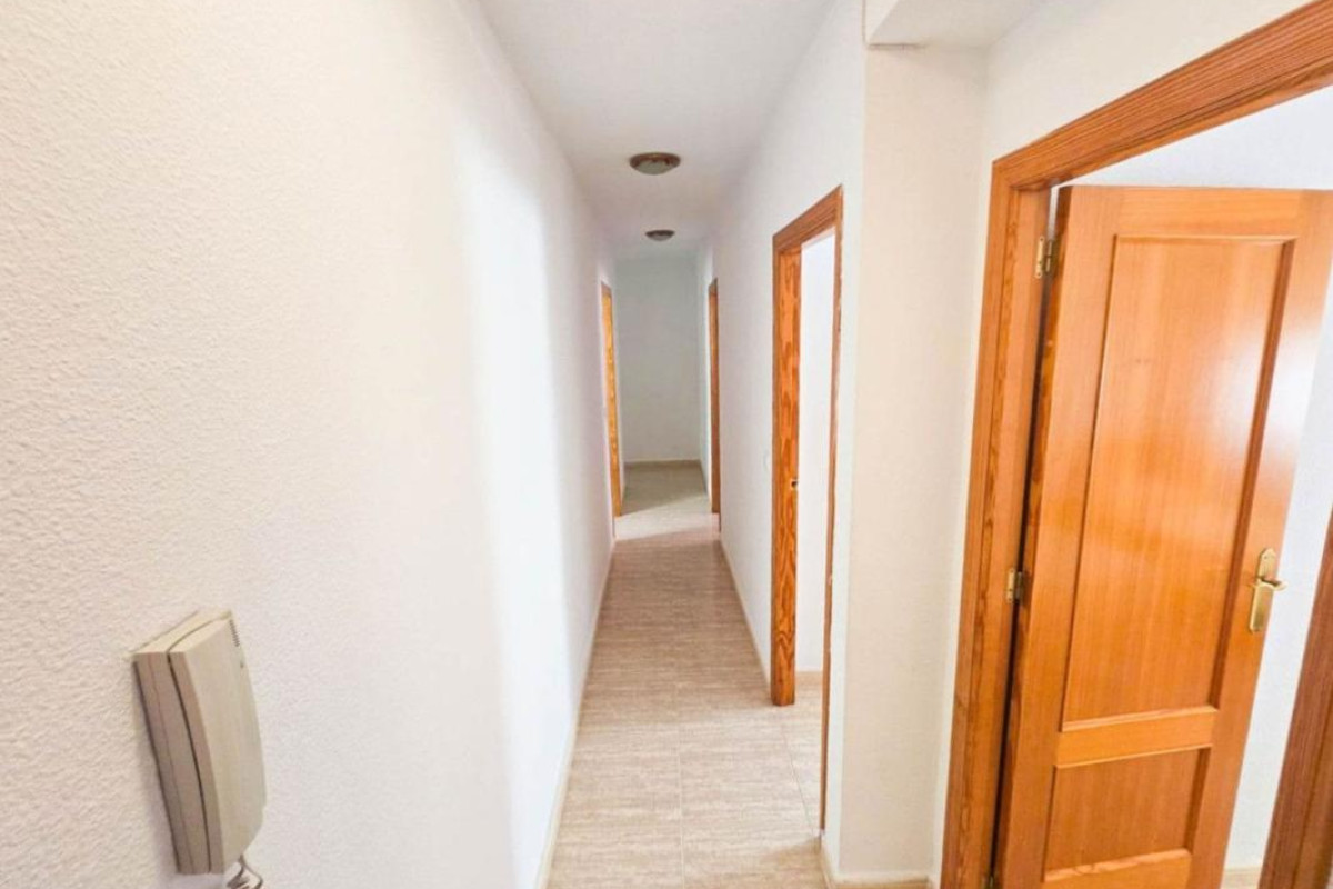 Resale - Apartment  - Torrevieja - torrevieja