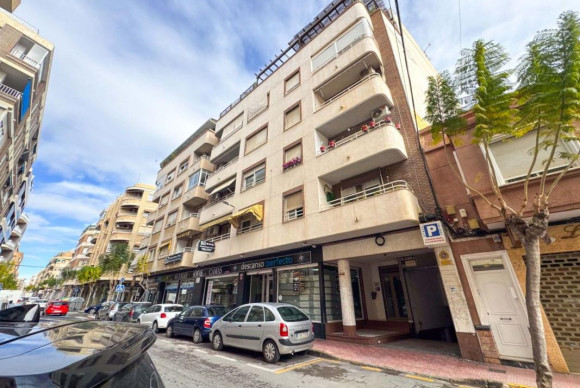 Herverkoop - Appartement  - Torrevieja - torrevieja