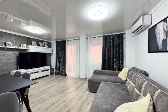 Resale - Apartment  - Torrevieja - torrevieja