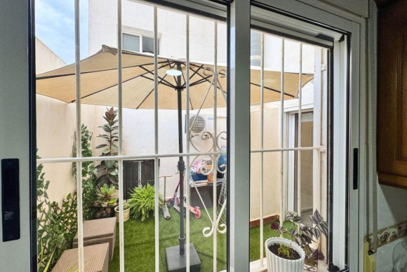 Resale - Apartment  - Torrevieja - torrevieja