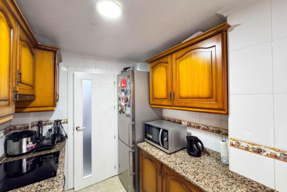 Resale - Apartment  - Torrevieja - torrevieja