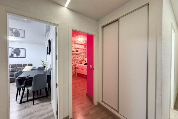 Resale - Apartment  - Torrevieja - torrevieja