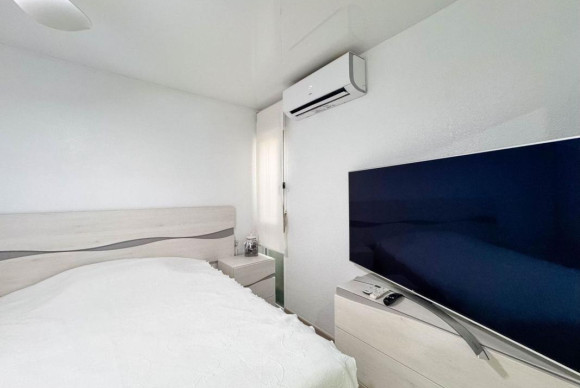 Resale - Apartment  - Torrevieja - torrevieja
