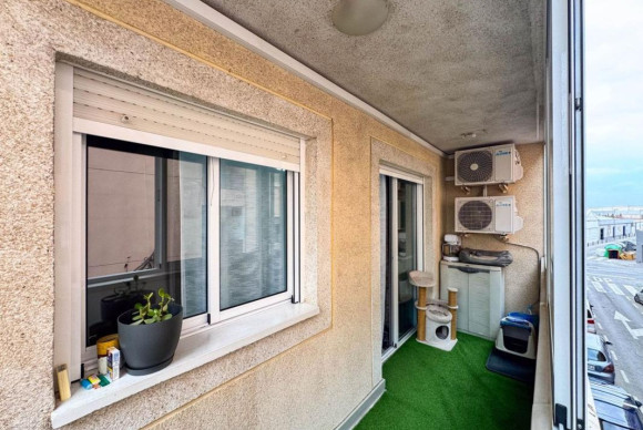 Resale - Apartment  - Torrevieja - torrevieja
