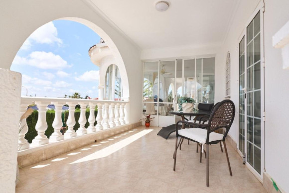 Resale - Villa - Rojales