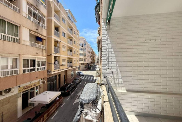 Reventa - Apartamento / piso - Torrevieja - torrevieja