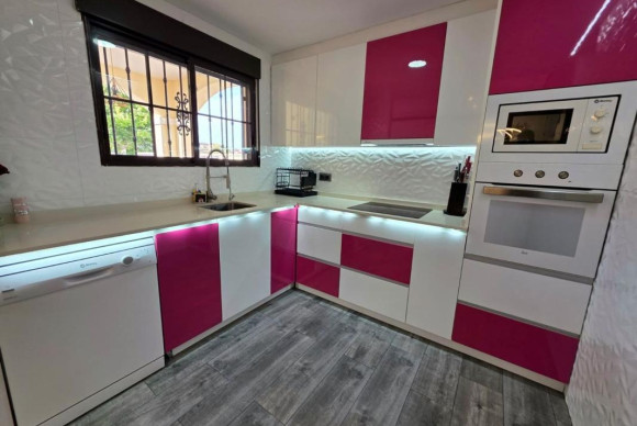 Herverkoop - Villa - Torrevieja - torrevieja