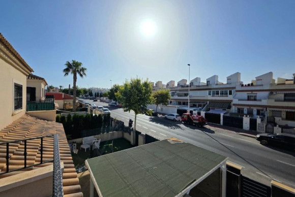 Herverkoop - Villa - Torrevieja - torrevieja