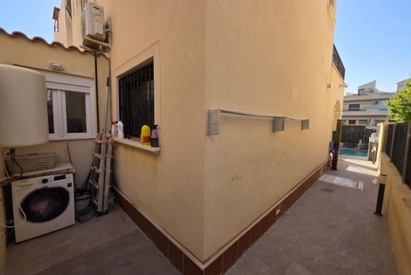 Herverkoop - Villa - Torrevieja - torrevieja