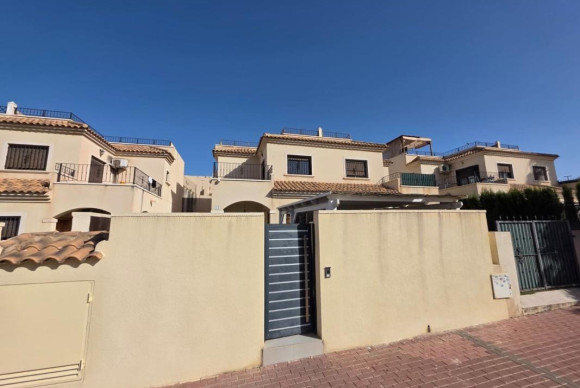 Herverkoop - Villa - Torrevieja - torrevieja