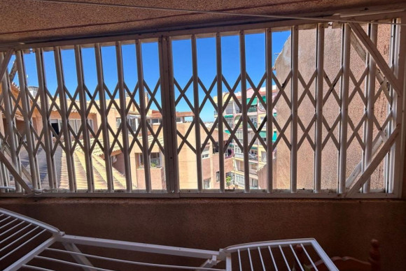 Reventa - Apartamento / piso - Torrevieja - torrevieja