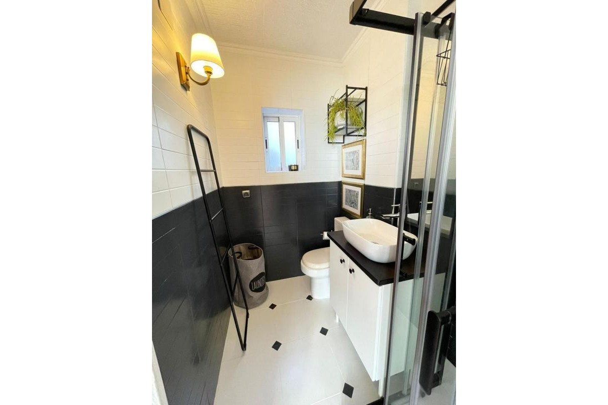 Resale - Apartment  - Torrevieja - torrevieja