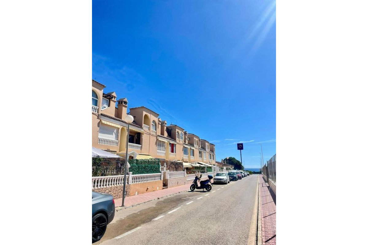 Resale - Apartment  - Torrevieja - torrevieja