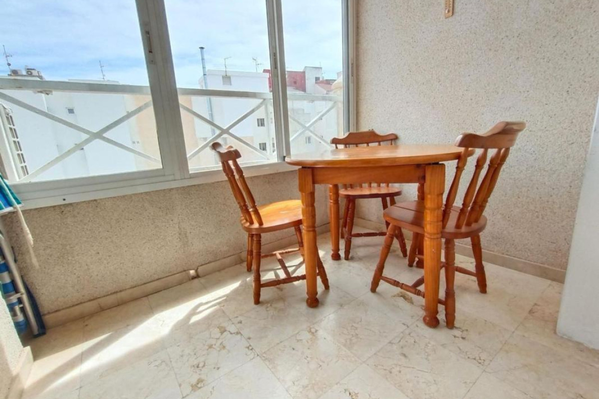 Resale - Apartment  - Torrevieja - torrevieja