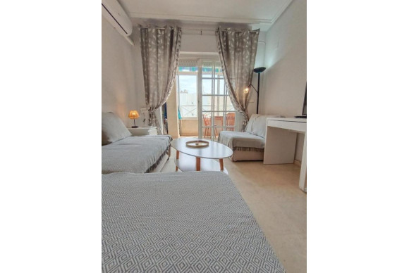 Resale - Apartment  - Torrevieja - torrevieja