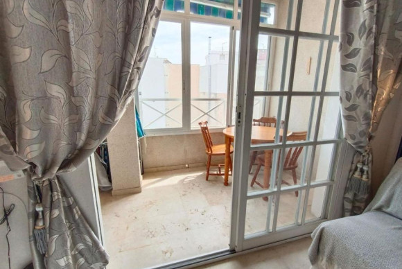 Resale - Apartment  - Torrevieja - torrevieja