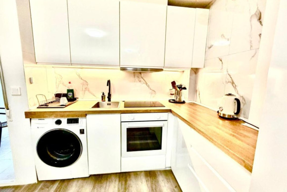 Resale - Apartment  - Torrevieja - torrevieja