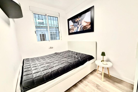 Resale - Apartment  - Torrevieja - torrevieja