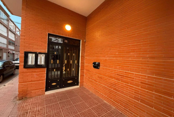 Resale - Apartment  - Torrevieja - torrevieja