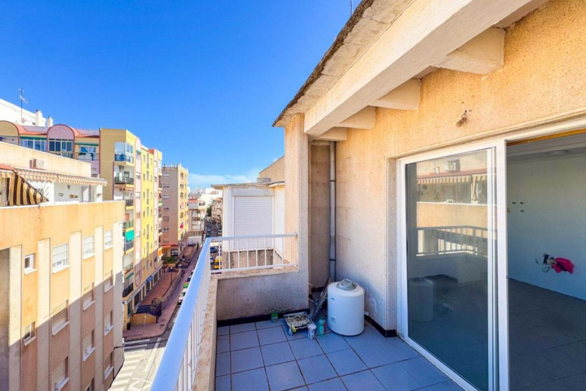 Resale - Apartment  - Torrevieja - torrevieja