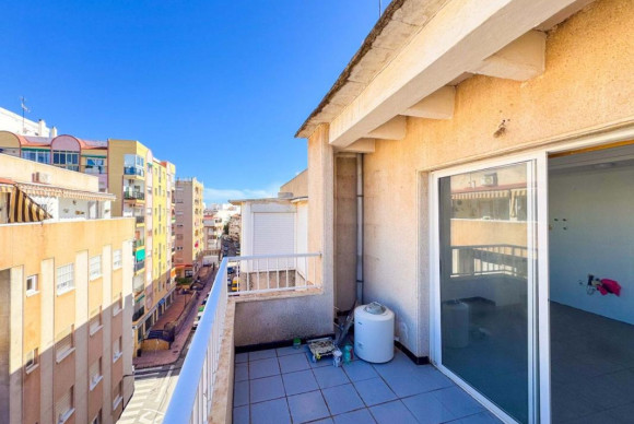 Resale - Apartment  - Torrevieja - torrevieja