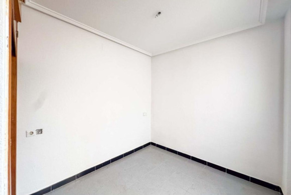 Resale - Apartment  - Torrevieja - torrevieja