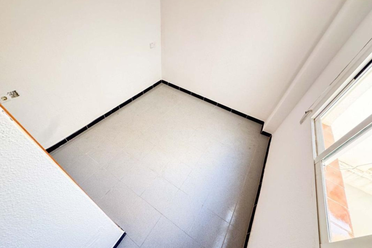 Resale - Apartment  - Torrevieja - torrevieja