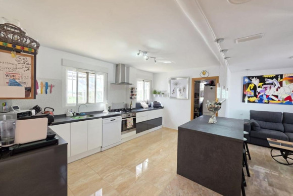 Resale - Villa - Pinoso