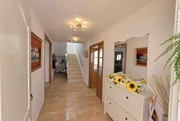 Resale - Villa - Pinoso